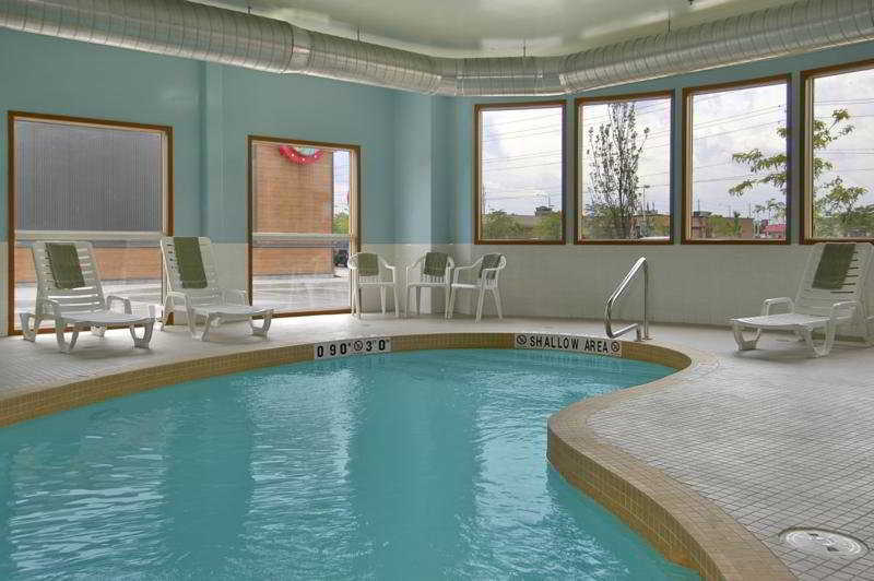 Super 8 By Wyndham Barrie South Hotel Facilities photo