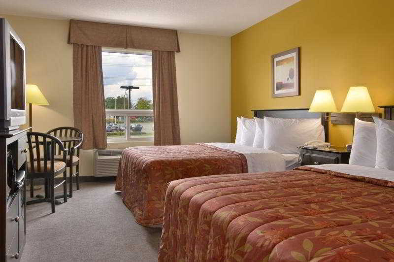 Super 8 By Wyndham Barrie South Hotel Exterior photo